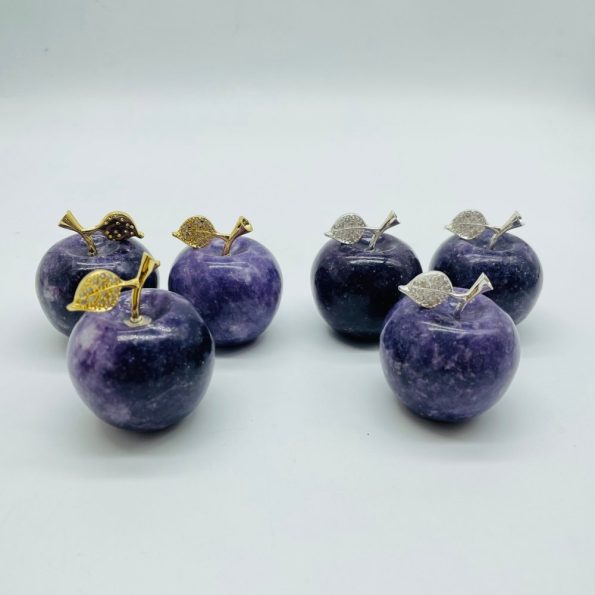 Sculpture de pomme de lépidolite en gros