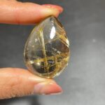 titane-or-rutile-quartz-pendentif-larme-gros-cristaux-991000