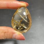 titane-or-rutile-quartz-pendentif-larme-gros-cristaux-991000