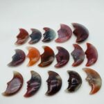 16-pieces-beautiful-red-agate-moon-face-wholesale-crystals-141505