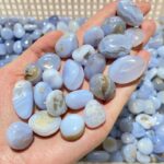 1in-blue-chalcedony-tumbled-gravel-wholesale-389995