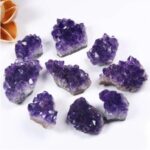 small-amethyst-crystal-clusters-751606